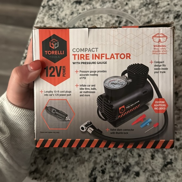 Compact Tire Inflator - Picture 3 of 4